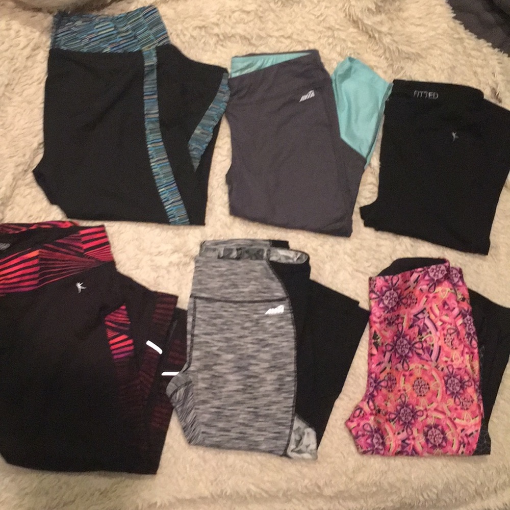 BUNDLE: 6 pairs of CROPPED leggings